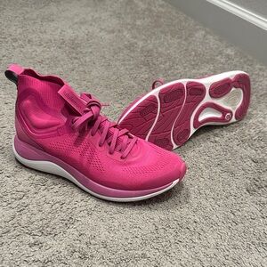 lululemon sonic pink chargefeel